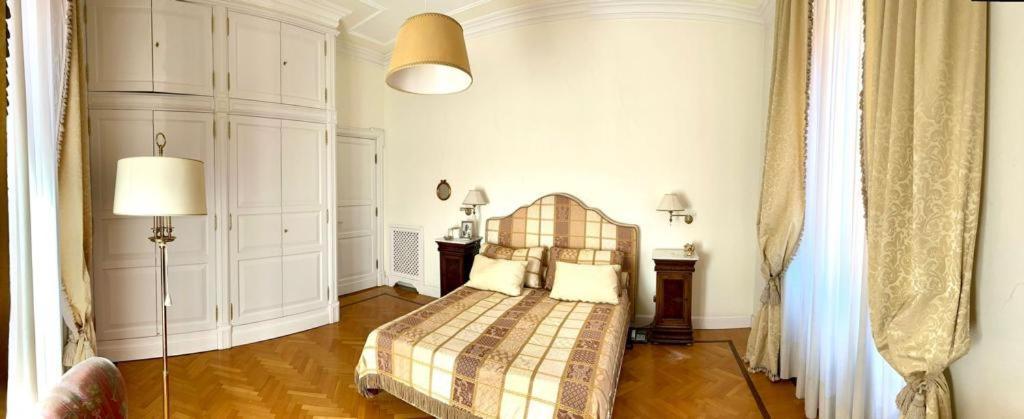 Roman Holidays Boutique Extérieur photo